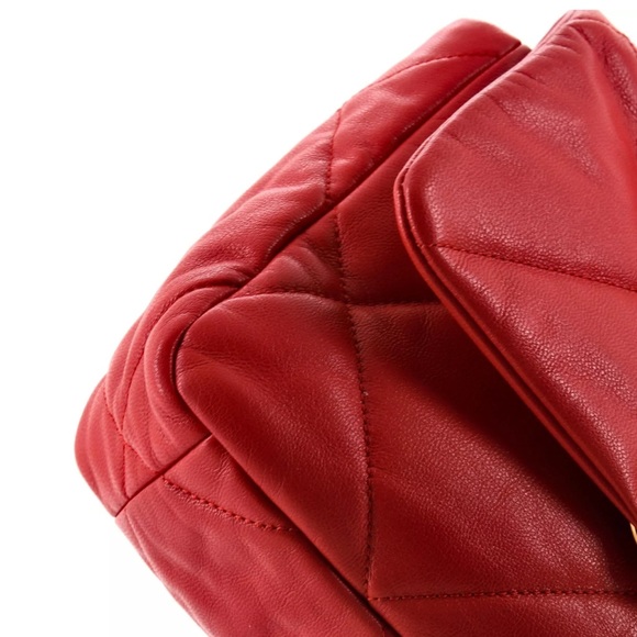 Chanel 19 Flap Bag Quilted Leather Medium - Picture 6 of 6